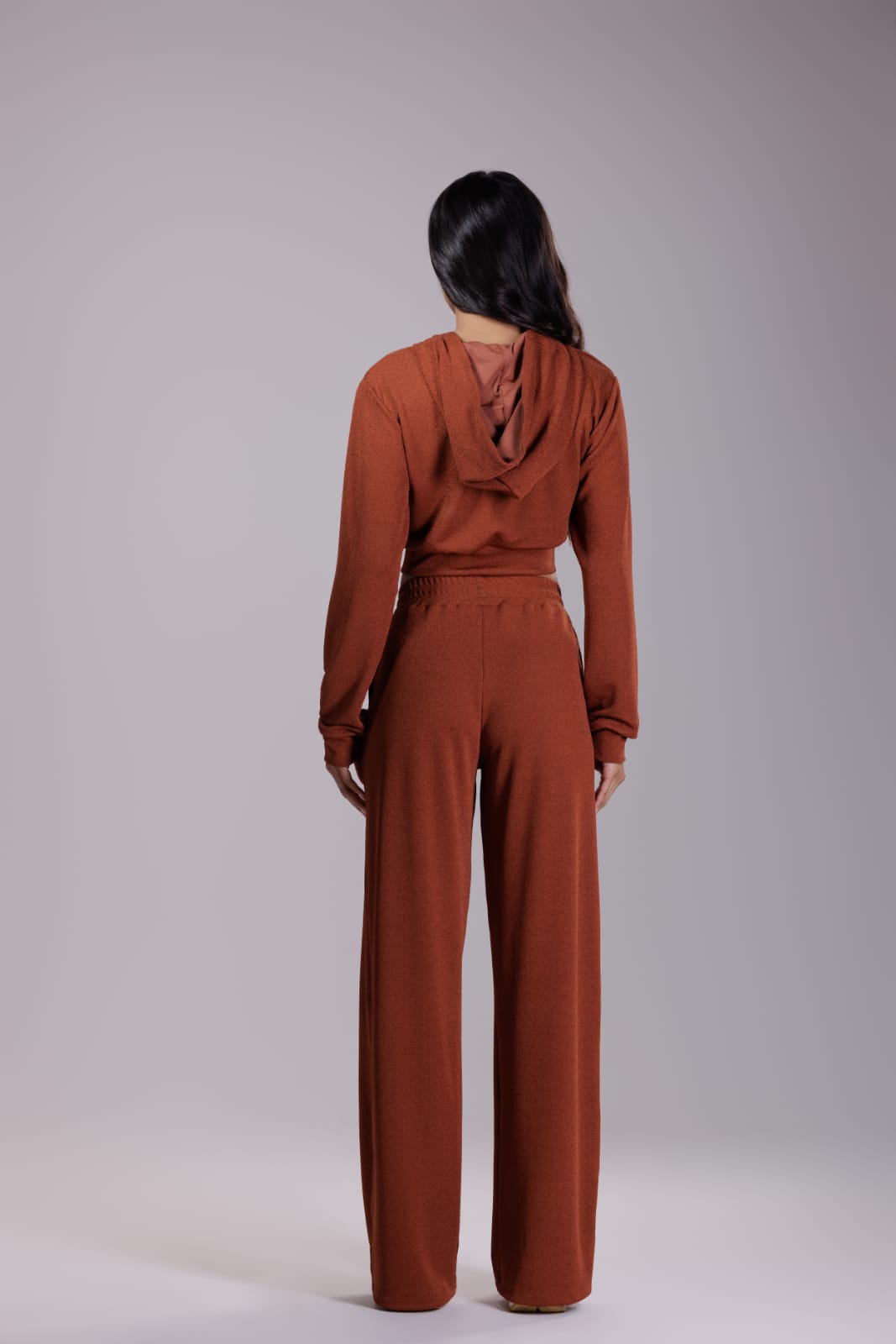 Campera corta con capucha
