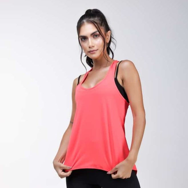 Musculosa larga espalda nadador